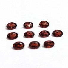 red garnet 6x4mm oval facet 0.55 cts